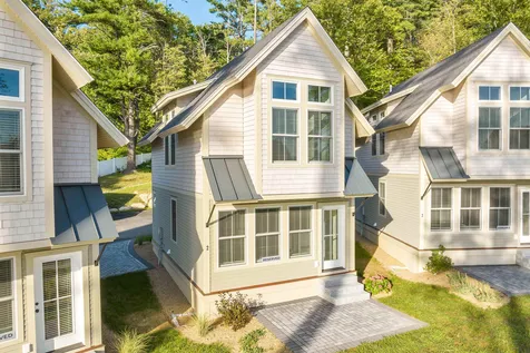 109 Weirs Boulevard Laconia NH 03246