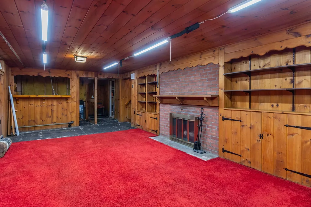 44 Cushing Avenue Nashua NH 03064