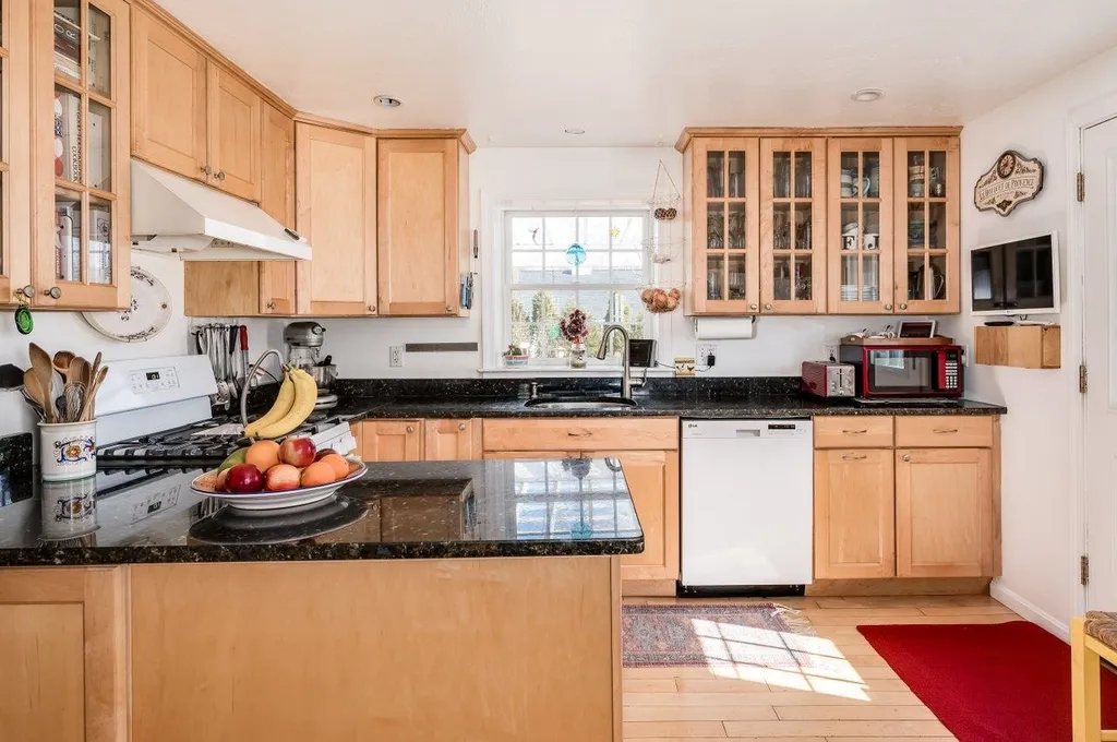 37 Reddington Landing Hampton NH 03842