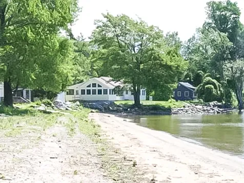 607 Holiday Point Road North Hero VT 05474