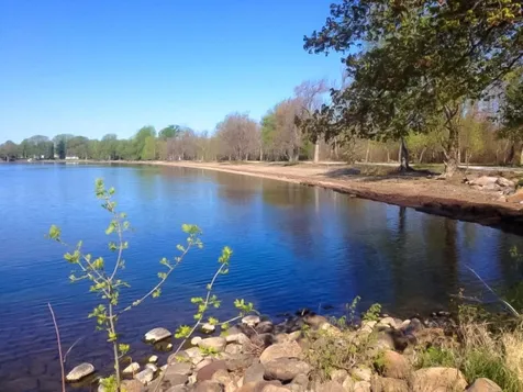 607 Holiday Point Road North Hero VT 05474