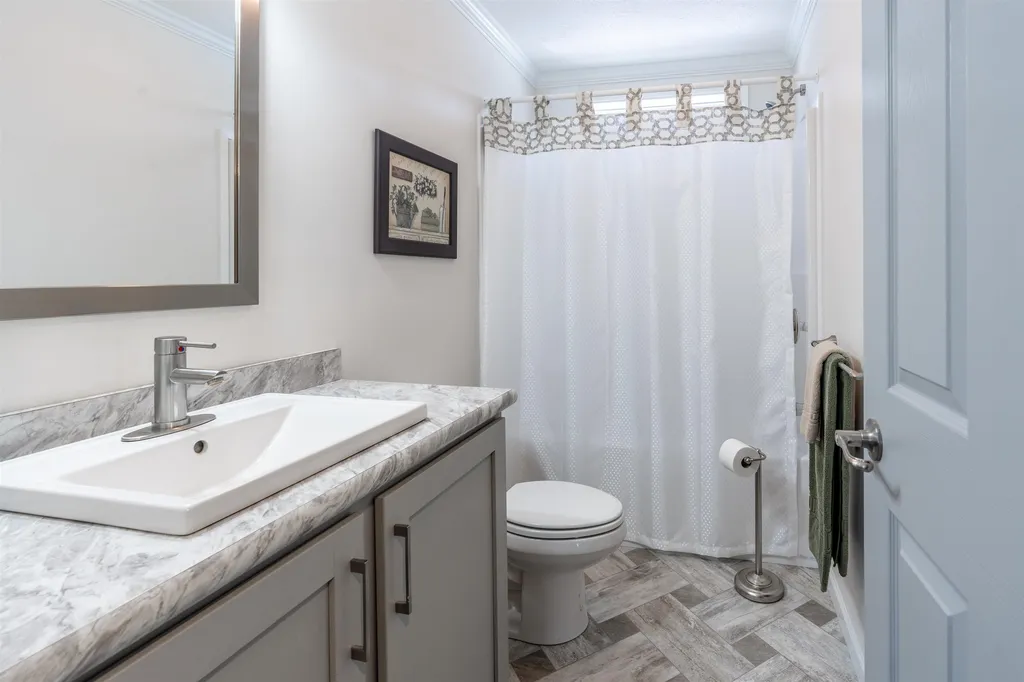11 Blaine Court Rochester NH 03867