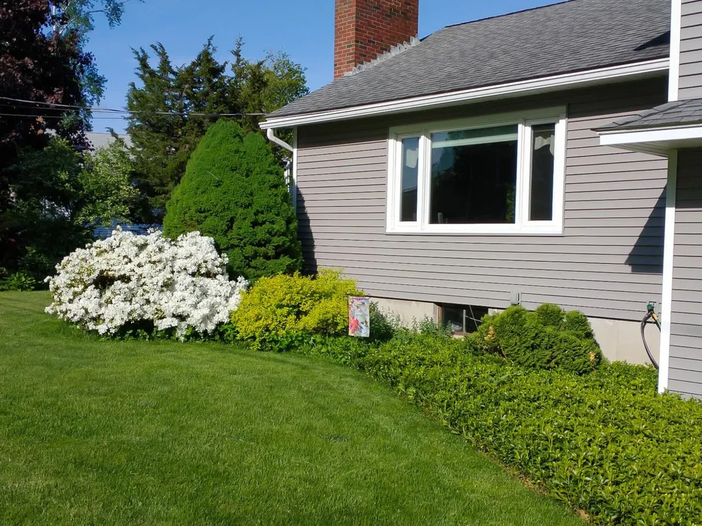 13 Wingate Street Hampton NH 03842-1133