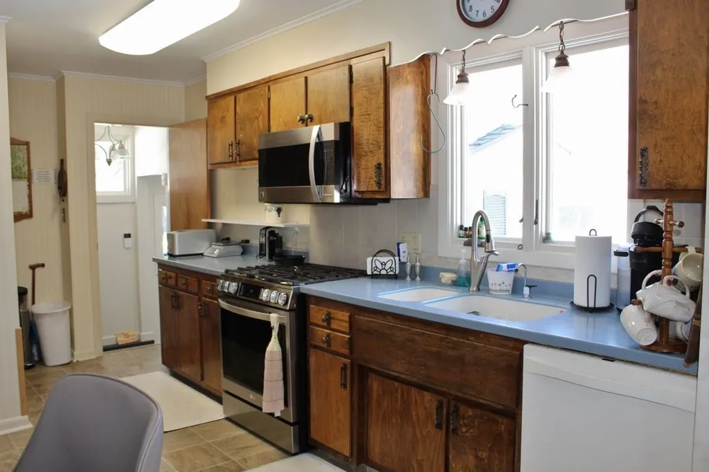 4 Edgewood Road Springfield VT 05156