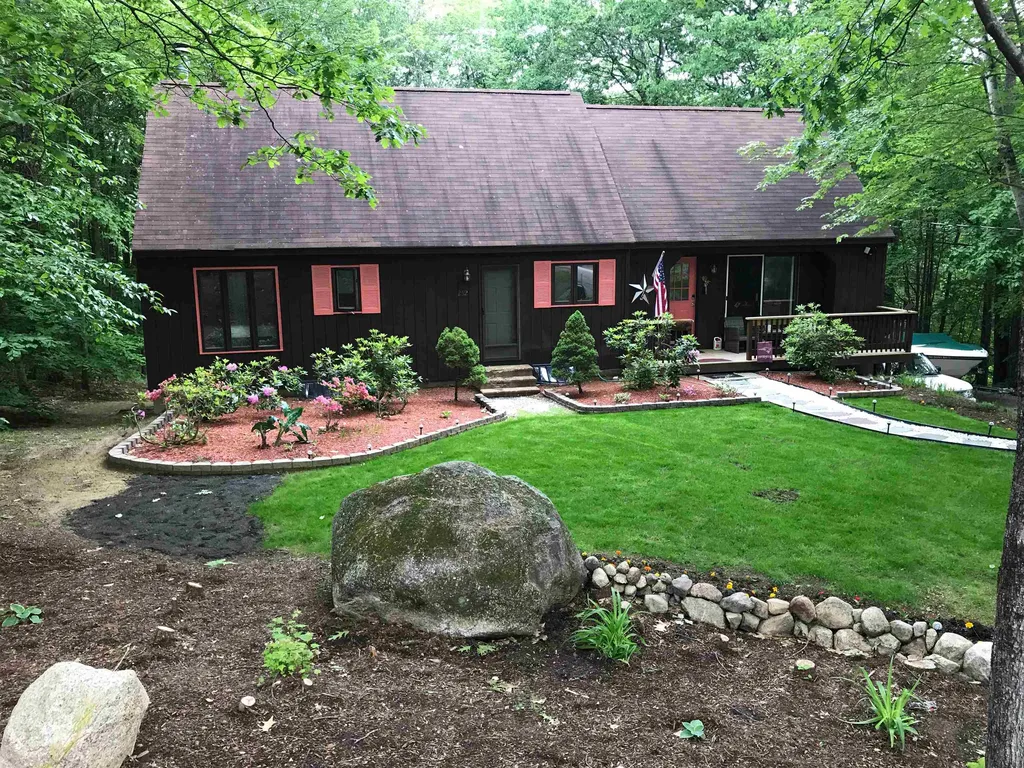 262 Beechnut Drive Conway NH 03860
