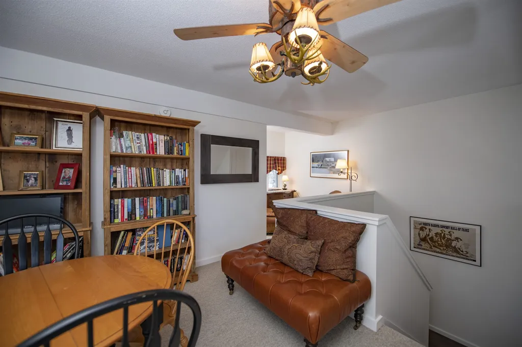 105 Williams Lane Hartford VT 05059