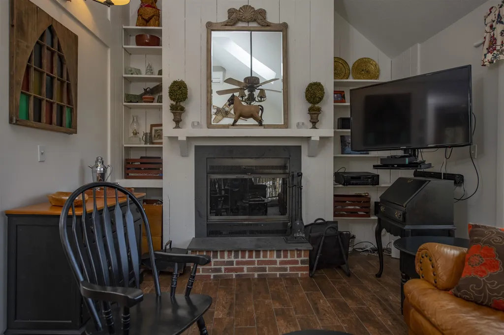105 Williams Lane Hartford VT 05059