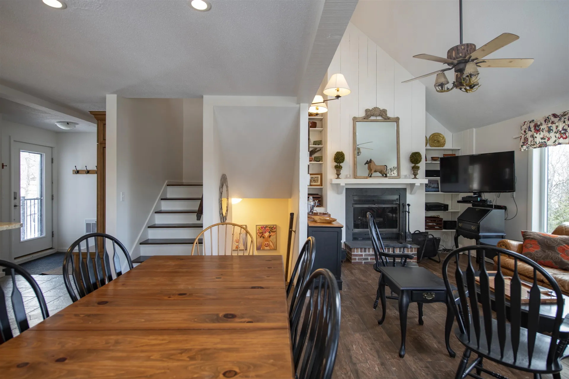 105 Williams Lane Hartford VT 05059