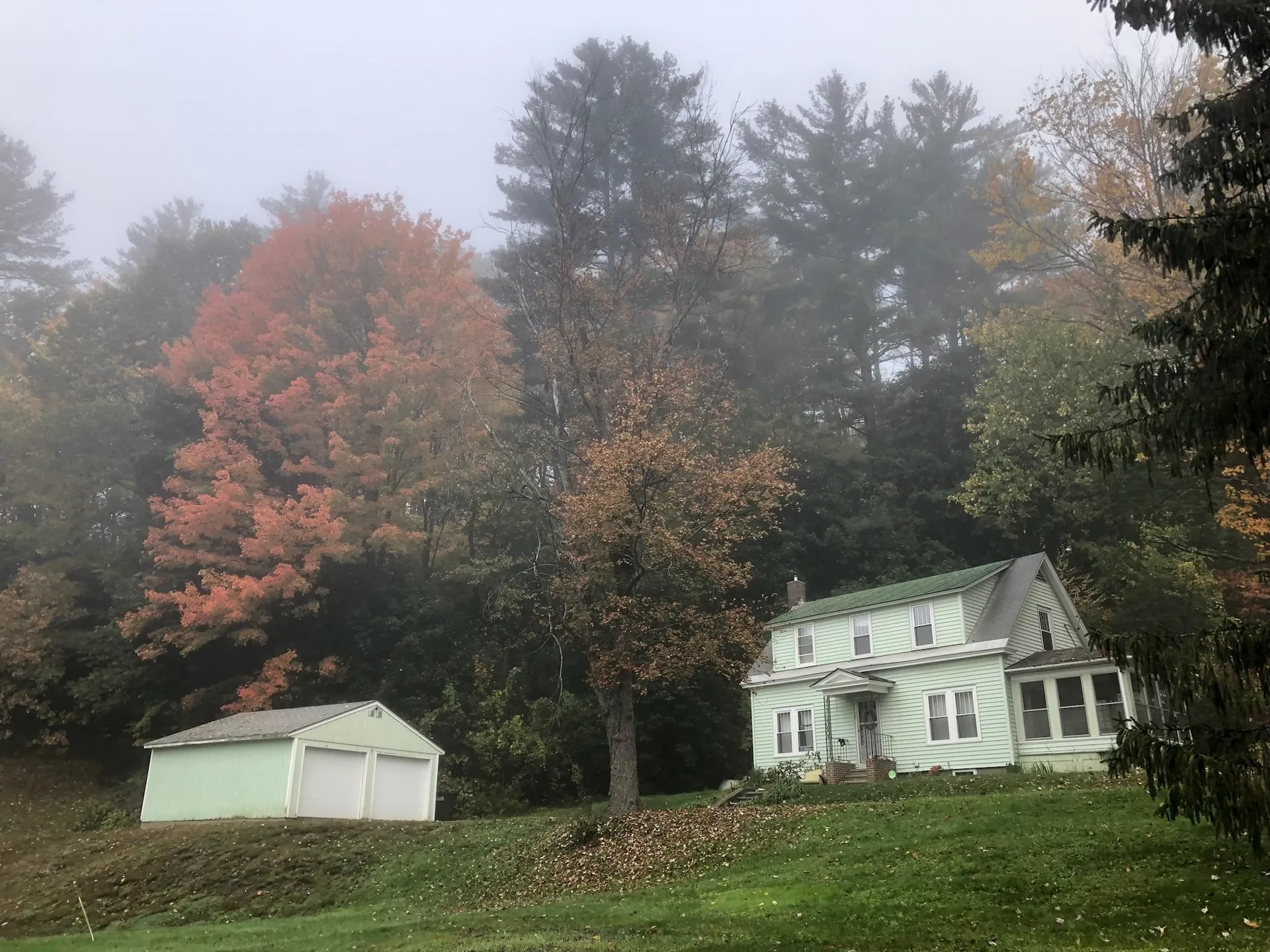 39 Garland Row Hartford VT 05001