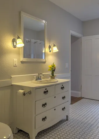 196 South Road Swanzey NH 03446