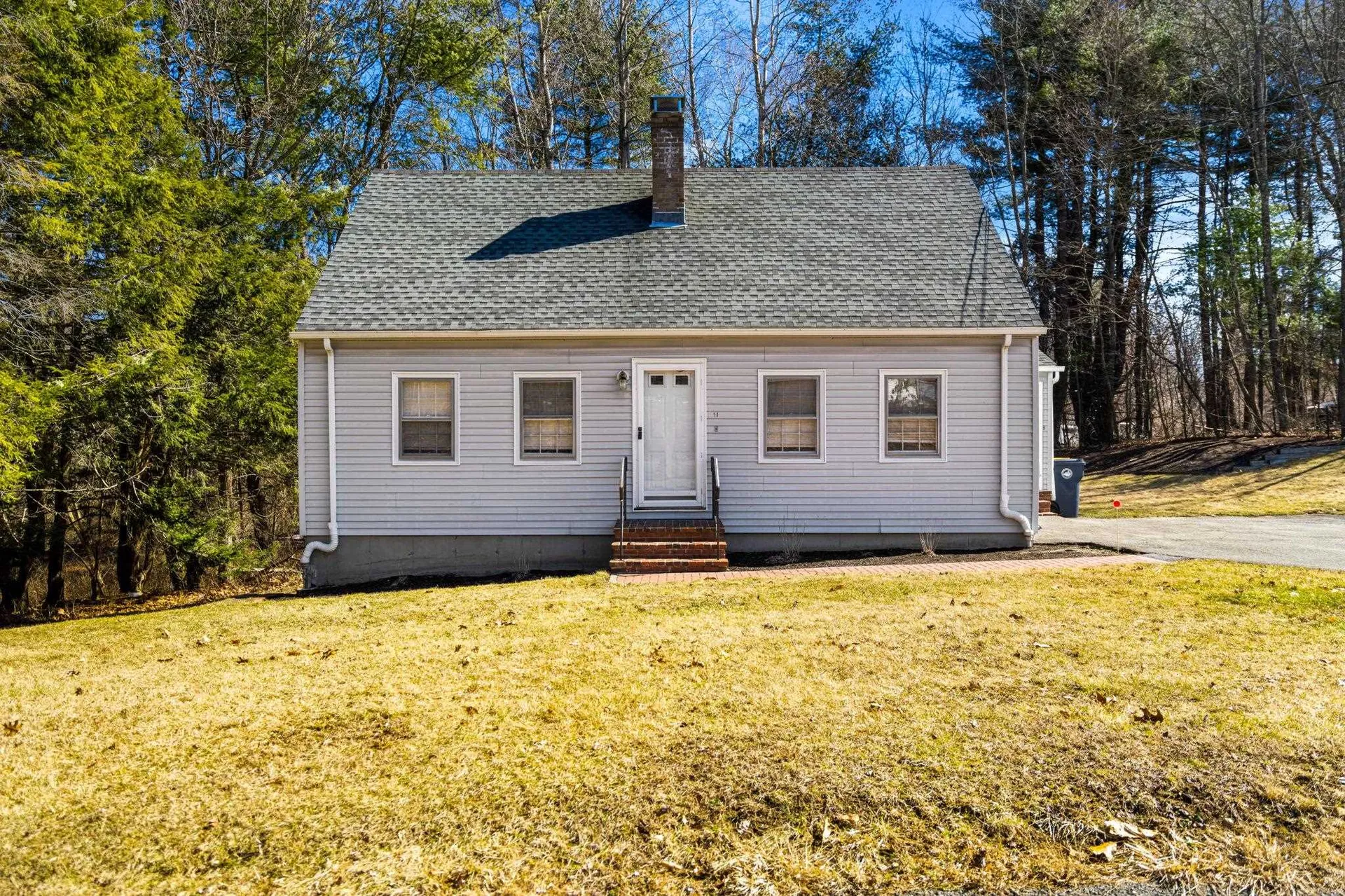 11 Laperle Avenue Plaistow NH 03865