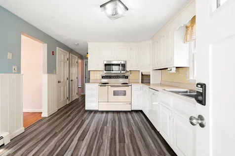 11 Laperle Avenue Plaistow NH 03865