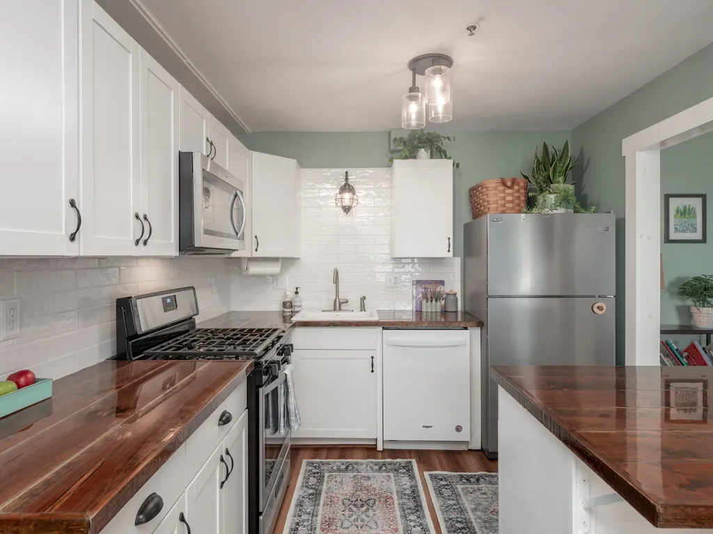 108 Tideview Drive Dover NH 03820
