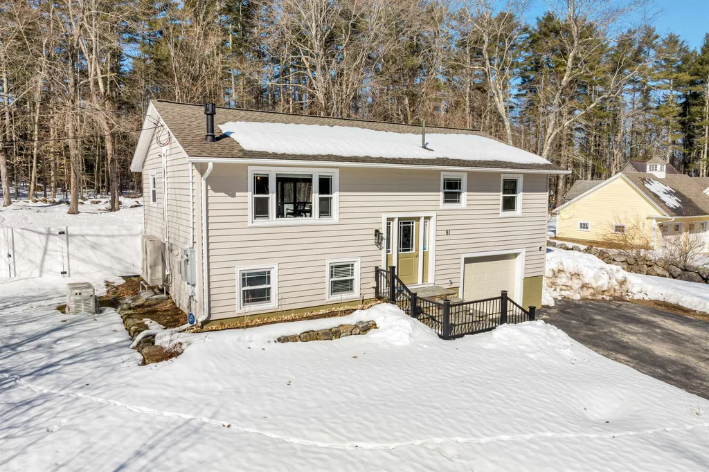 81 Tuftonboro Neck Road Tuftonboro NH 03853