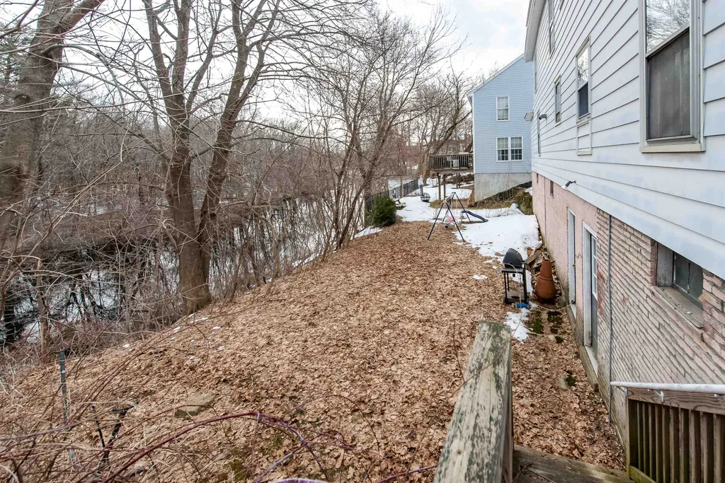 44 Pickering Road Rochester NH 03839