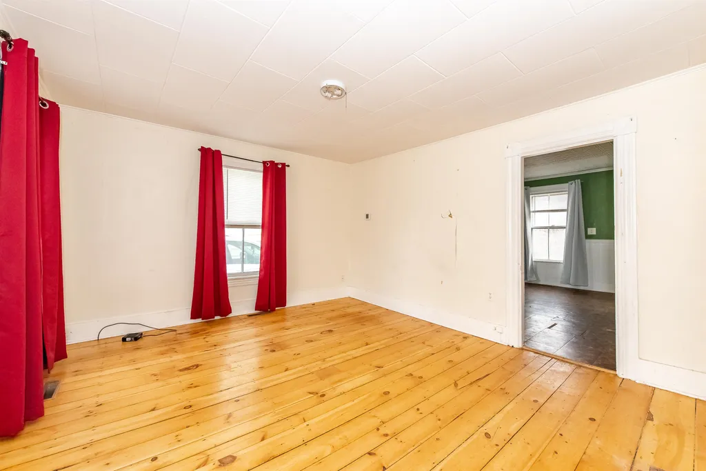 44 Pickering Road Rochester NH 03839