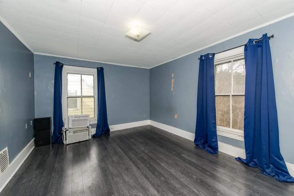 44 Pickering Road Rochester NH 03839