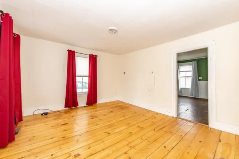 44 Pickering Road Rochester NH 03839
