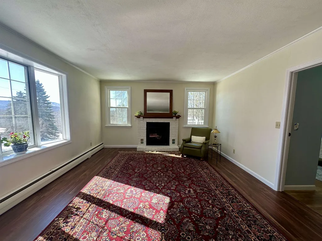 17 Stagecoach Lane Sunapee NH 03782