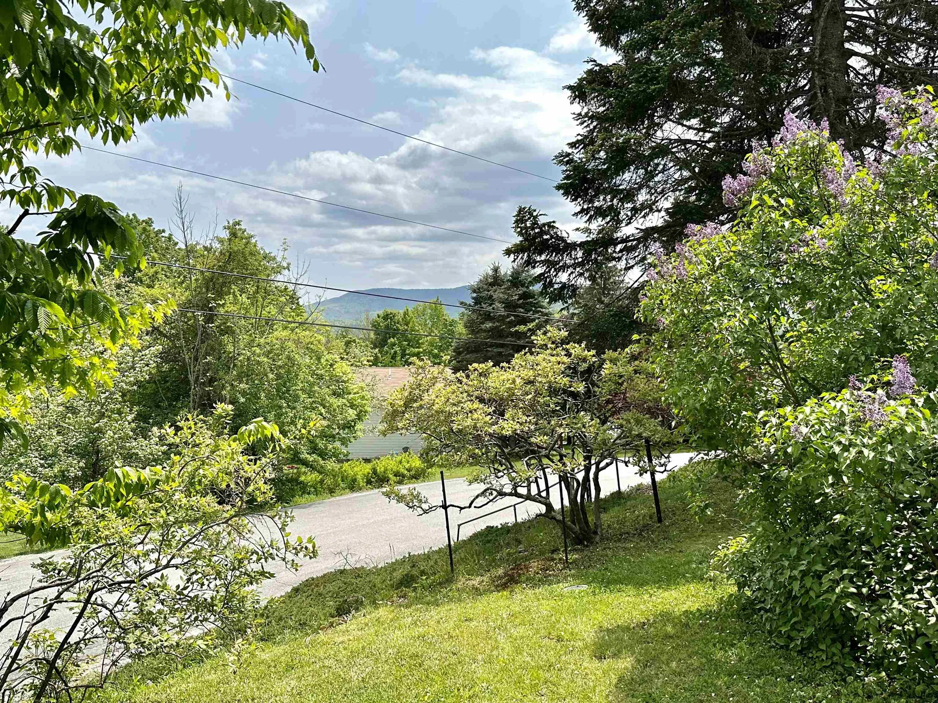 17 Stagecoach Lane Sunapee NH 03782