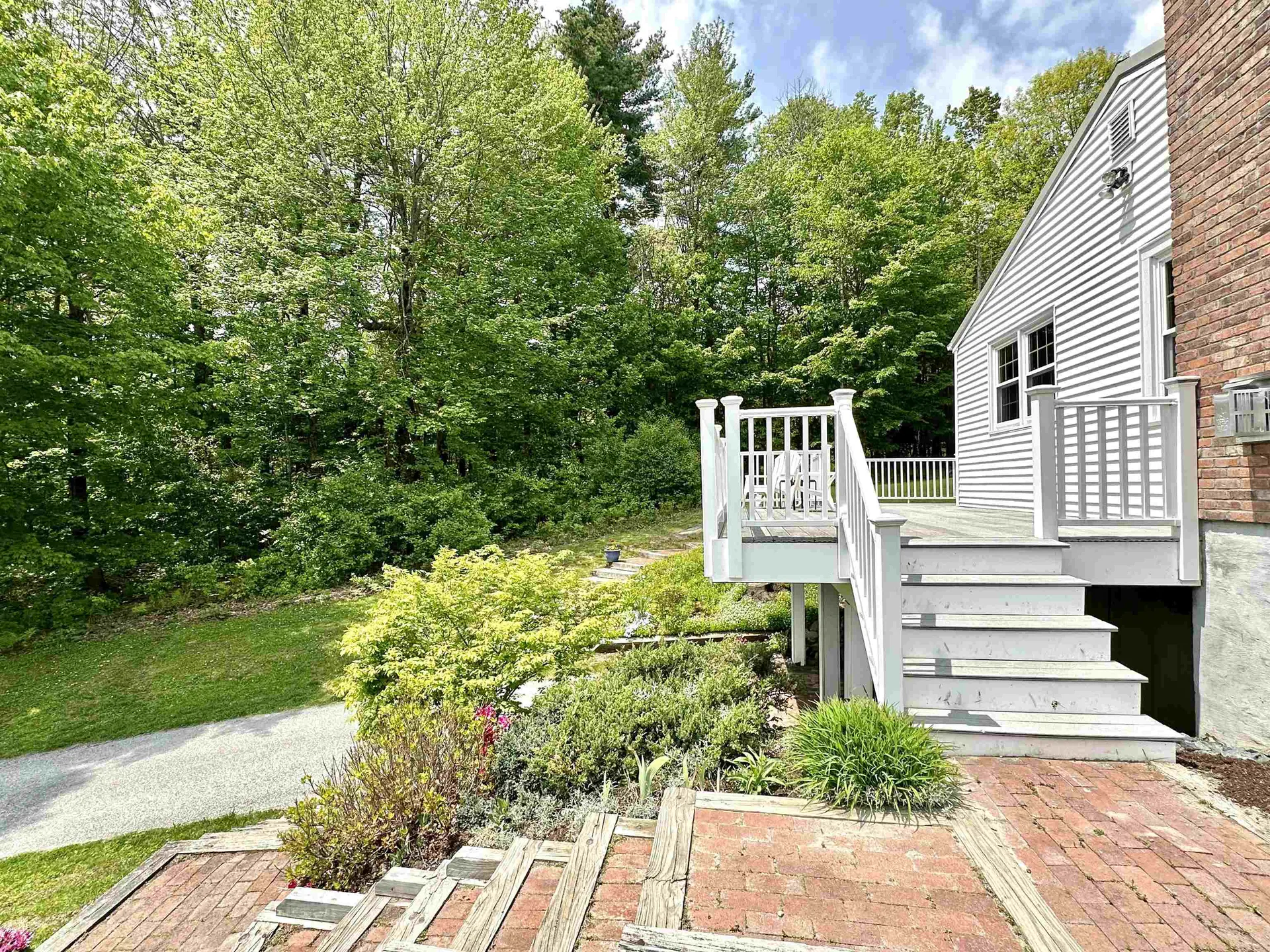 17 Stagecoach Lane Sunapee NH 03782
