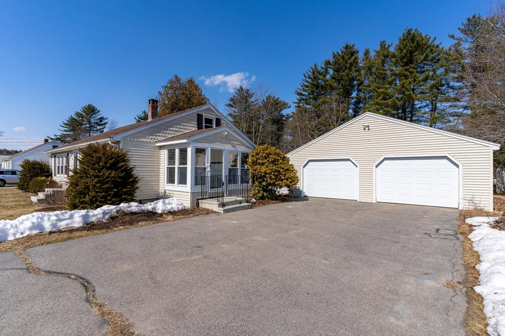 23 Cross Road Rochester NH 03868