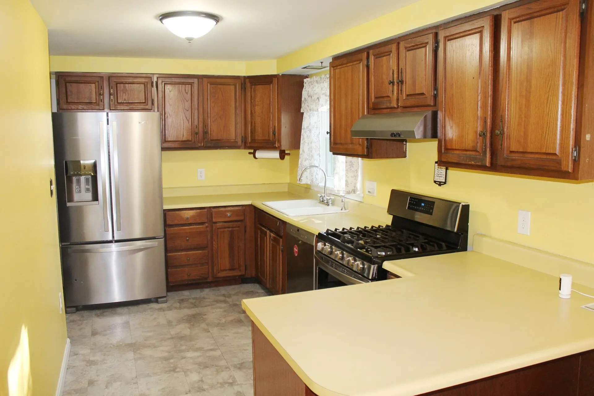 959 Island Pond Road Manchester NH 03109