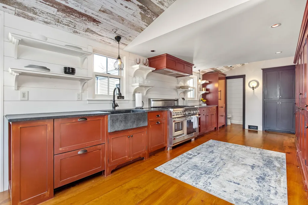 1 Jackson Hill Street Portsmouth NH 03801