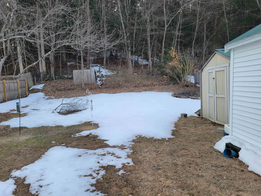 93 Weston Heights Windsor VT 05089