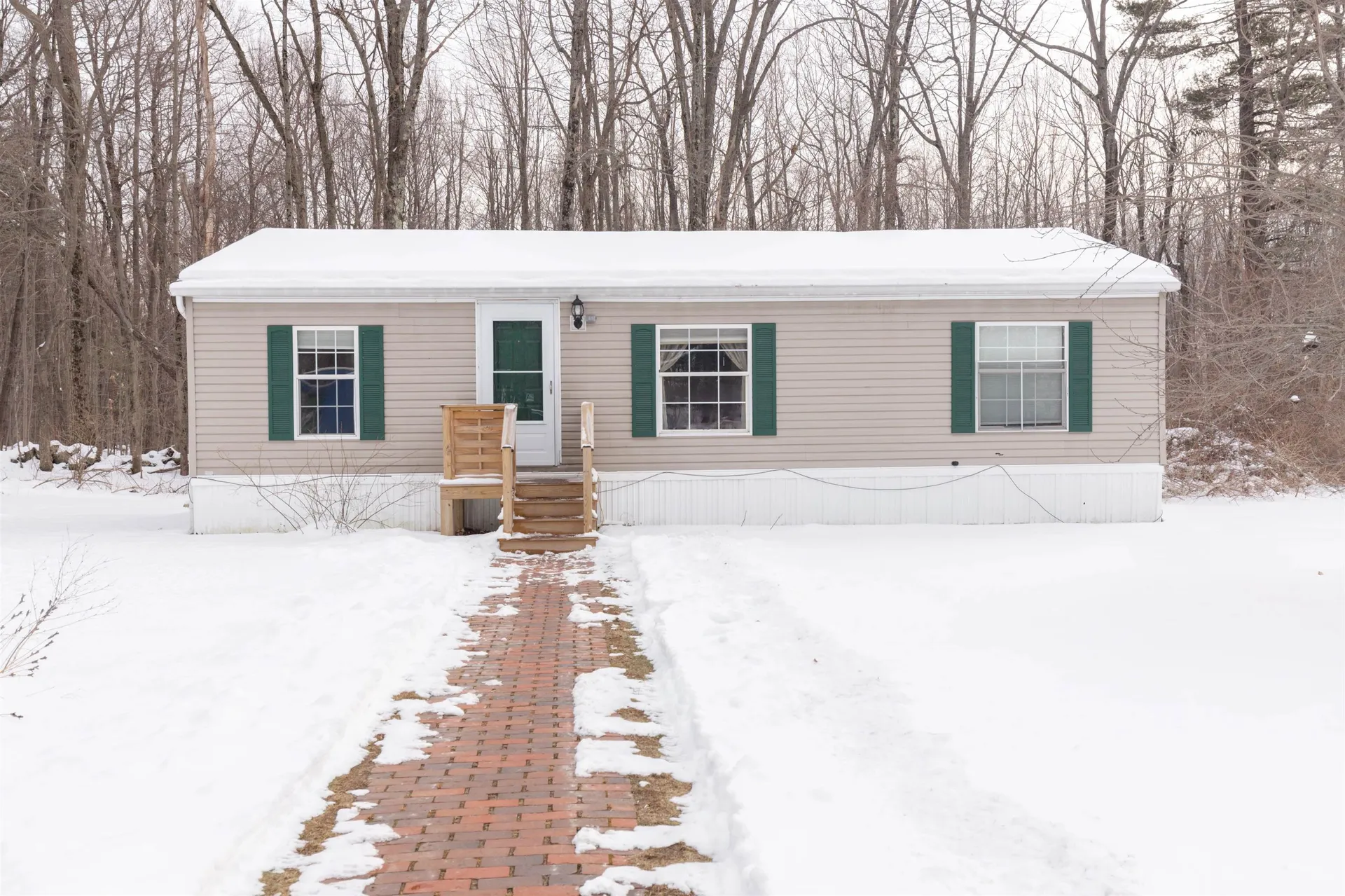 20 Old Ashby Road Greenville NH 03048