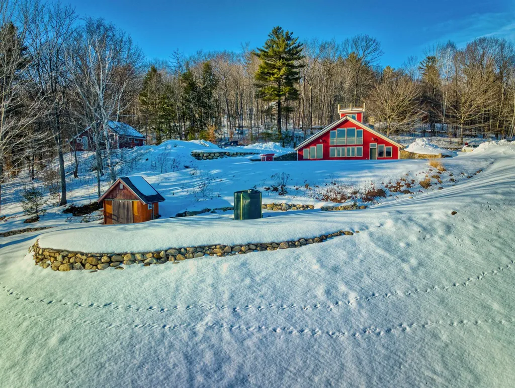 151 Brock Hill Road Bridgewater NH 03222