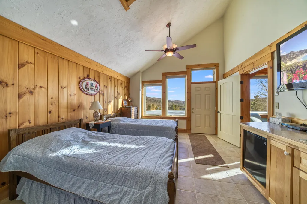 151 Brock Hill Road Bridgewater NH 03222
