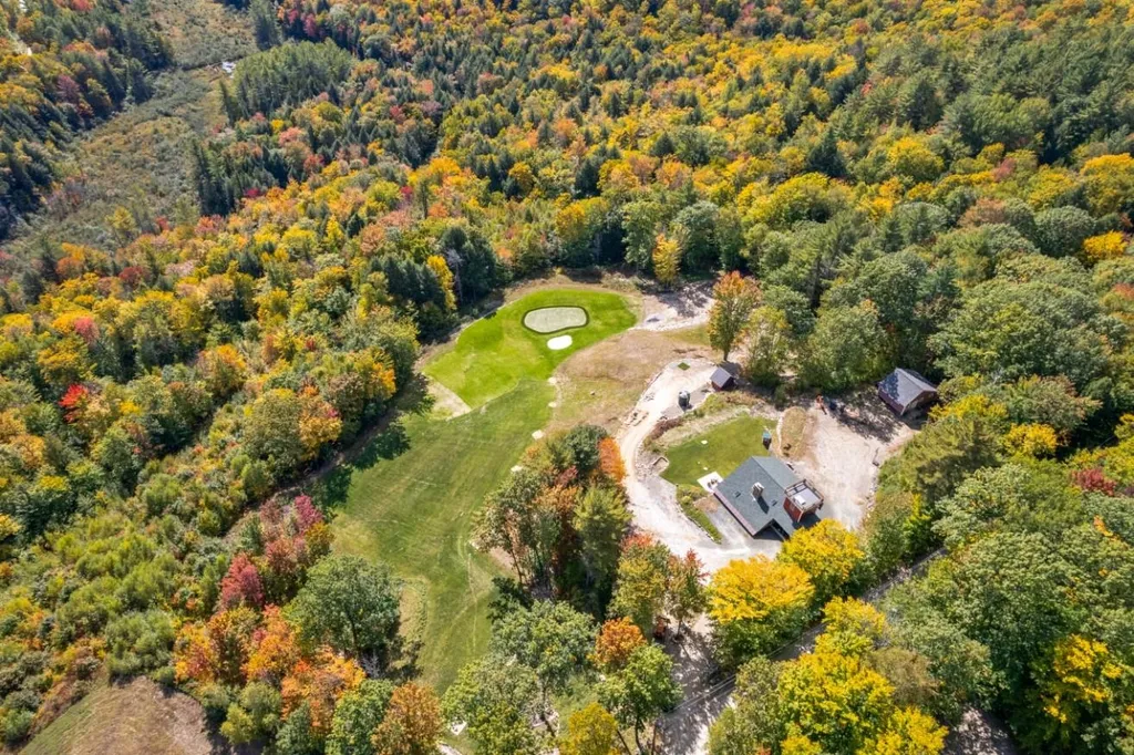 151 Brock Hill Road Bridgewater NH 03222