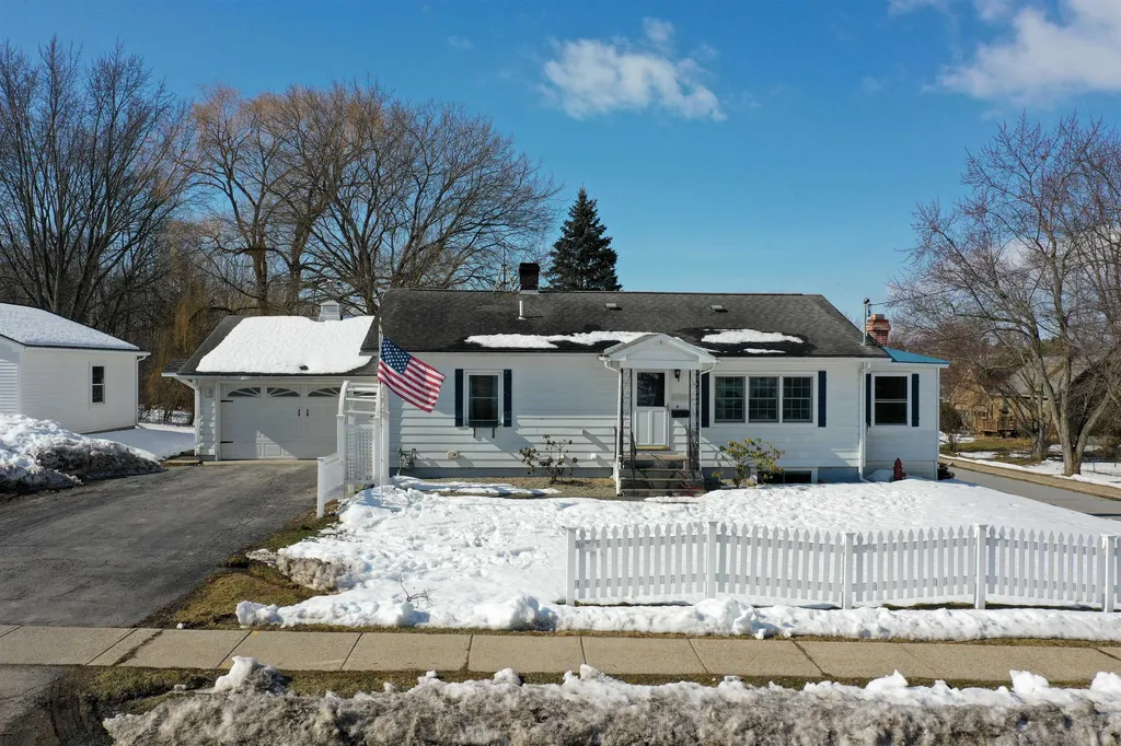 170 Green Street Vergennes VT 05491