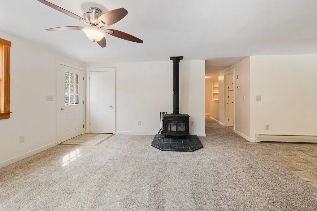 137 Pingree Road New London NH 03257