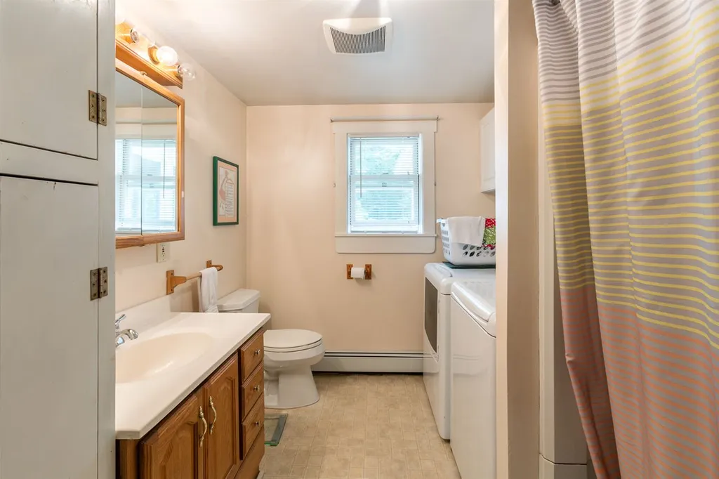 137 Pingree Road New London NH 03257