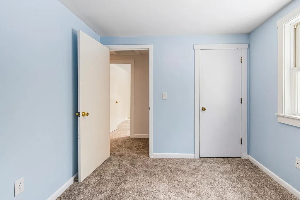 137 Pingree Road New London NH 03257