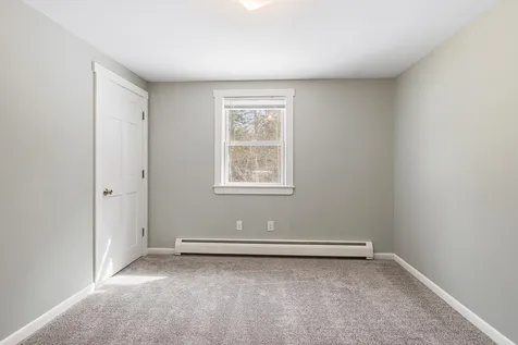 137 Pingree Road New London NH 03257