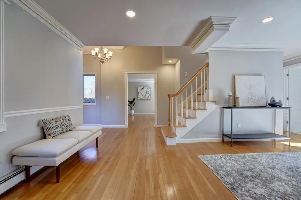31 Old Locke Road North Hampton NH 03862