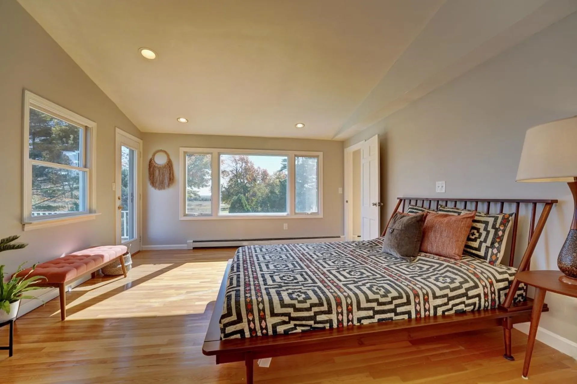 31 Old Locke Road North Hampton NH 03862