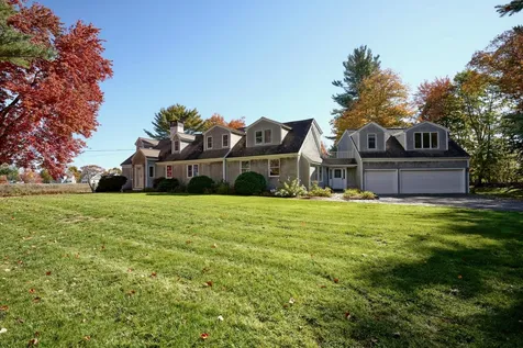 31 Old Locke Road North Hampton NH 03862