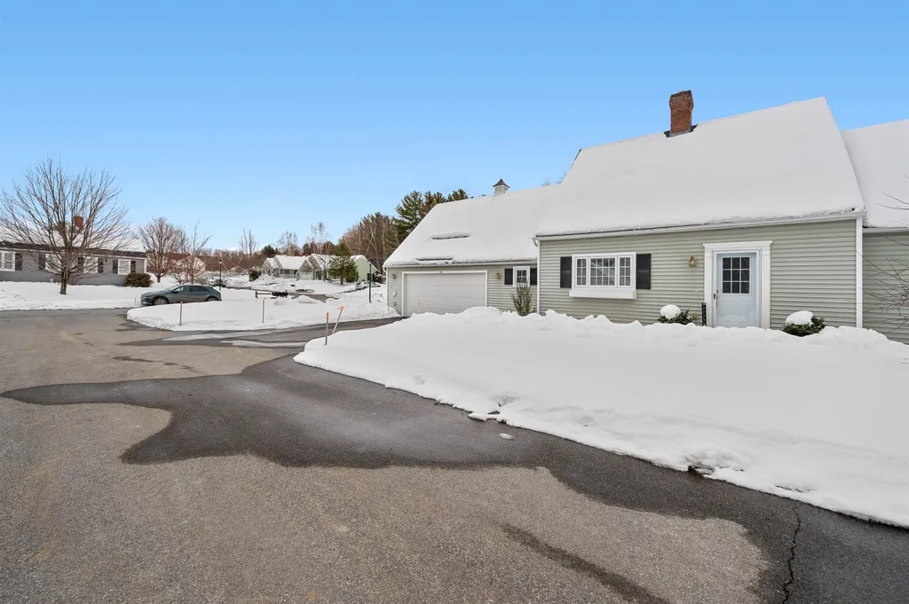 34 Wildersburg Common Barre Town VT 05641