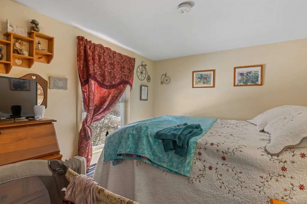 43 Vine Street Northfield NH 03276