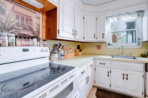 116 Railroad Avenue Epping NH 03042