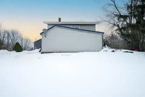 116 Railroad Avenue Epping NH 03042