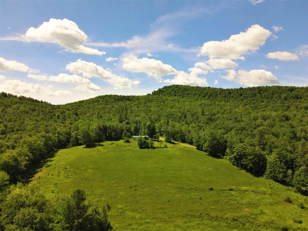 141 Stage Road Chester VT 05143
