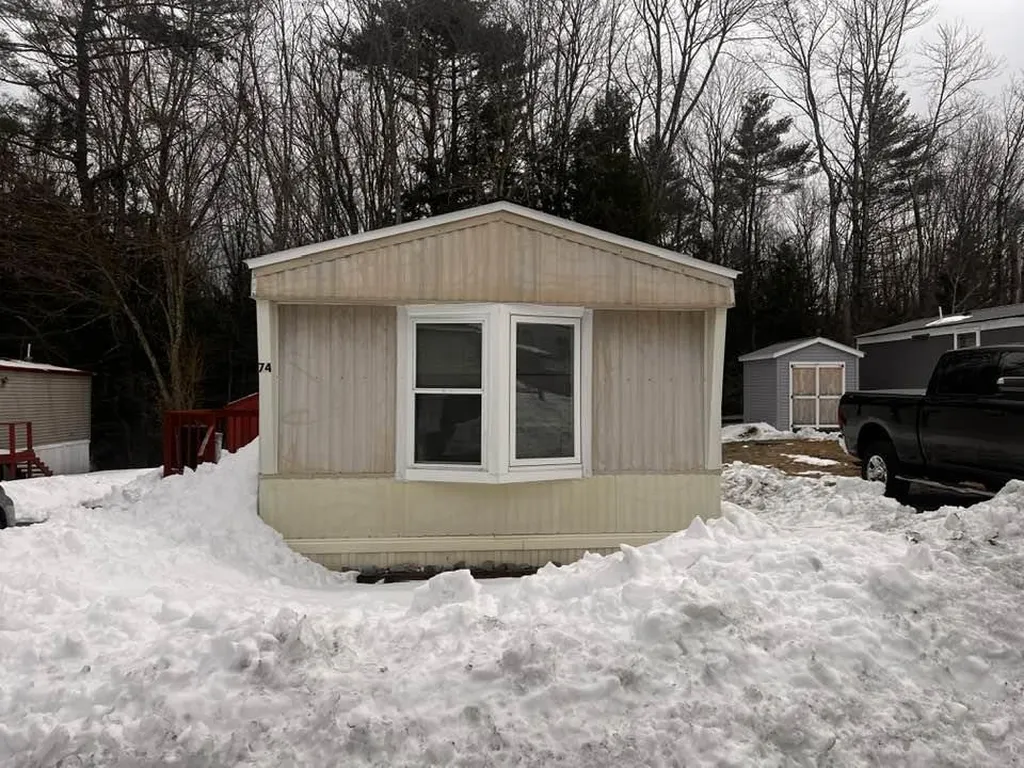 74 Crystal Springs Way Somersworth NH 03878