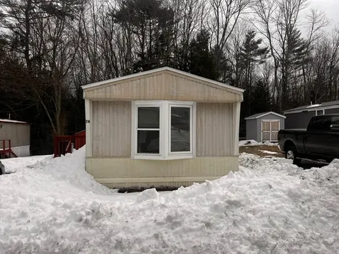 74 Crystal Springs Way Somersworth NH 03878