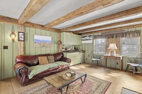 280 Coxboro Road Holderness NH 03245