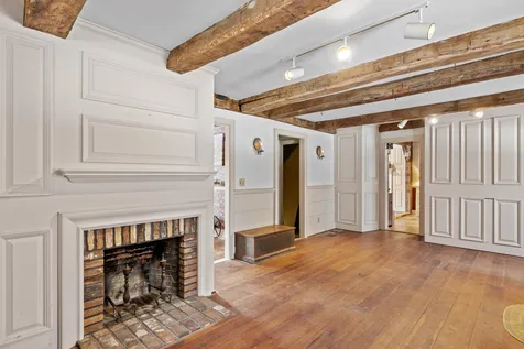280 Coxboro Road Holderness NH 03245